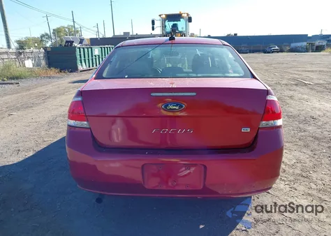 2010 Ford Focus Se z USA, uszkodzony, nr VIN 1FAHP3FN5AW296009